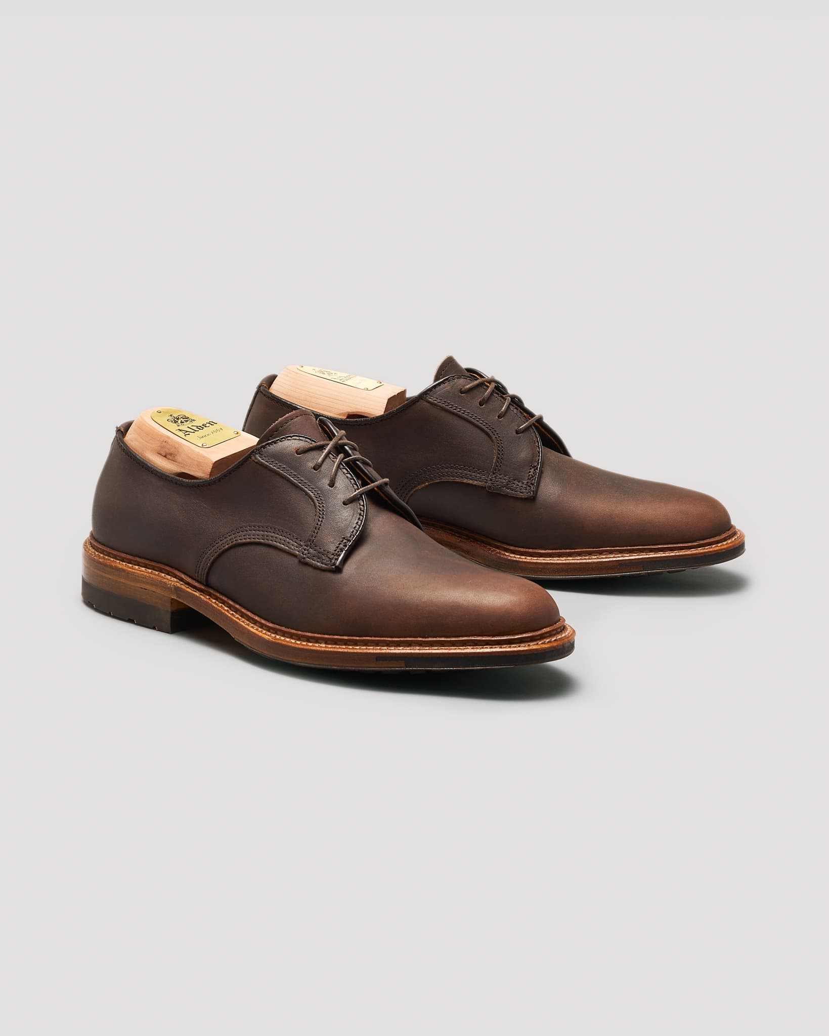 alden dress shoes Commuter Plain Toe Derby in Brown Kudu, Barrie Last 8D Unique Vintage Brand Plus garden party formal wear famous shell cordovan leather Size:32L30