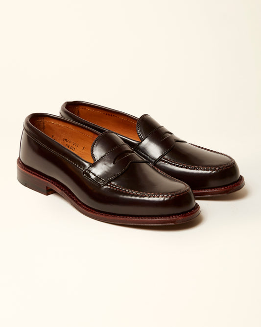 "University Loafer" 986A Leisure Handsewn Loafer in Color 8 Shell Cordovan, Van Loafer
