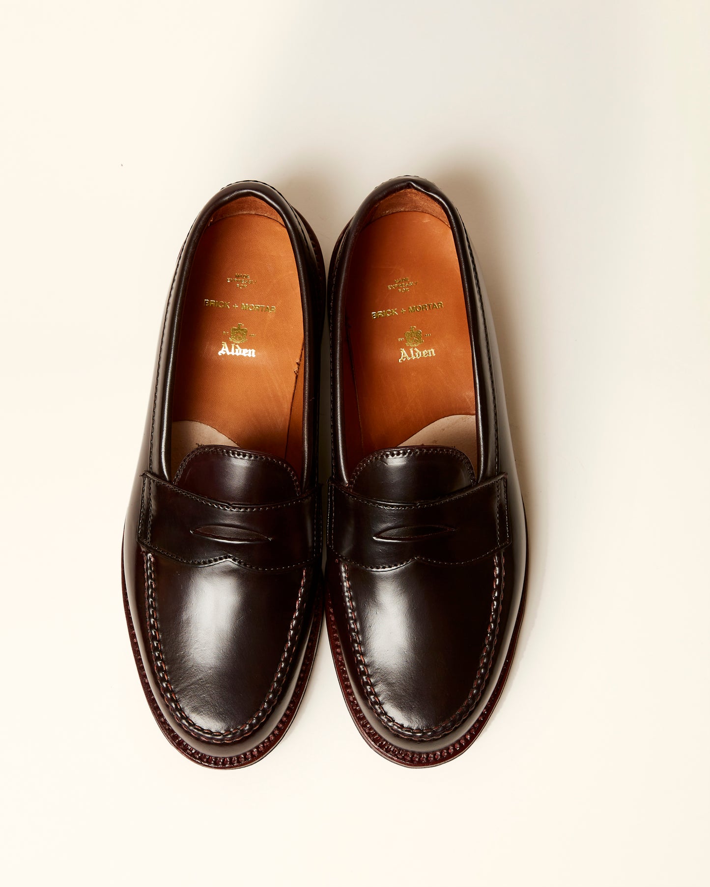 "University" 986A Leisure Handsewn Loafer in Color 8 Shell Cordovan, Van Loafer