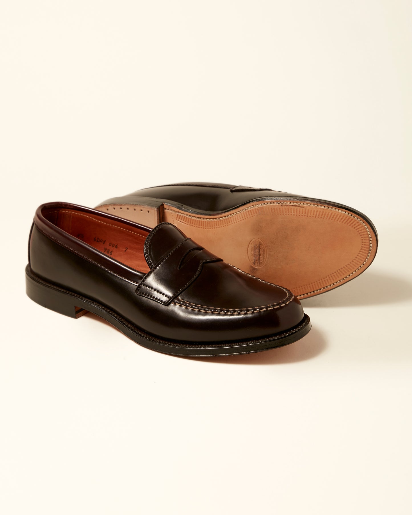 986 Leisure Handsewn Loafer in Color 8 Shell Cordovan, Van Last