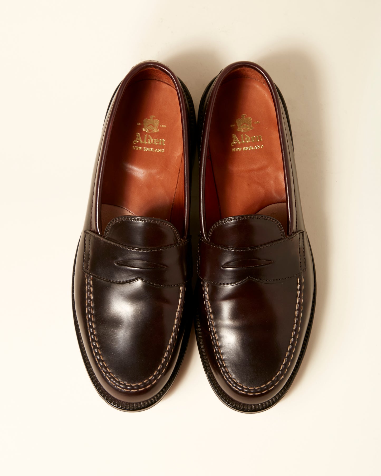 986 Leisure Handsewn Loafer in Color 8 Shell Cordovan, Van Last