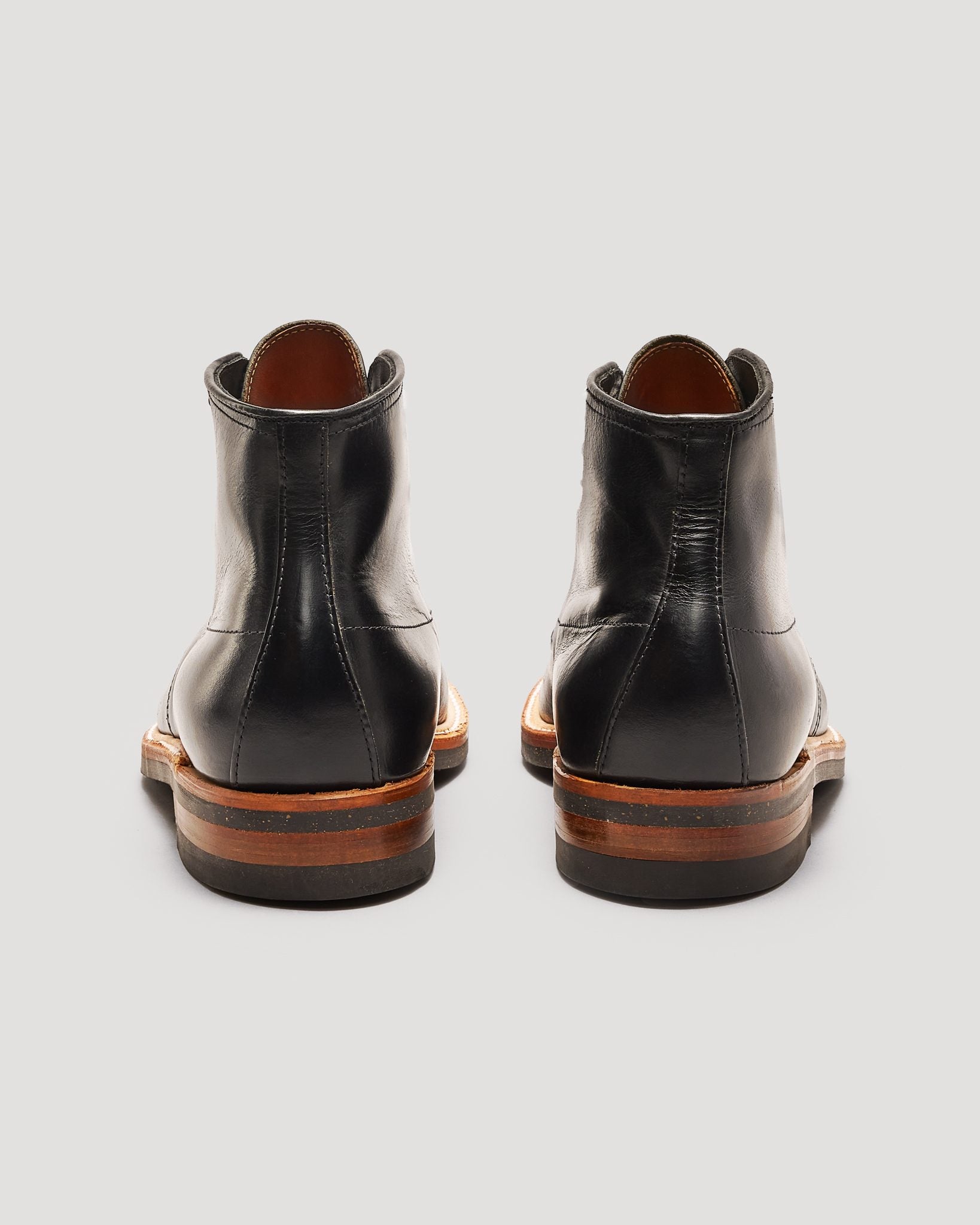 フェローズ　インディゴ42XL 401 Indy Boot in Black Chromexcel, Trubalance Last – Brick +