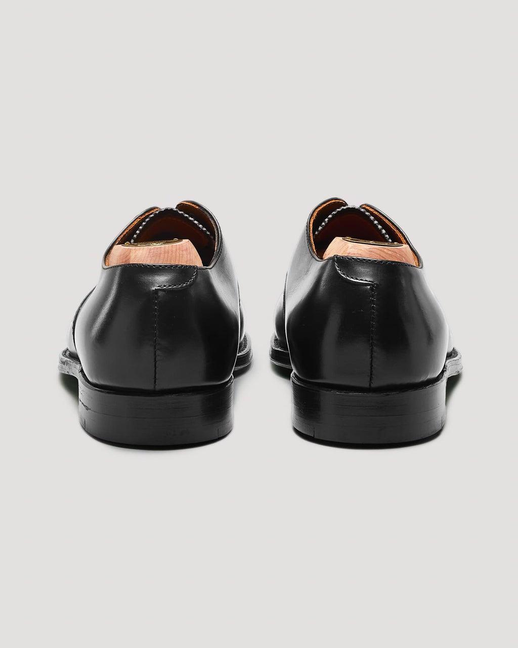 932 Plain Toe Balmoral Oxford in Black Calfskin, Aberdeen Last