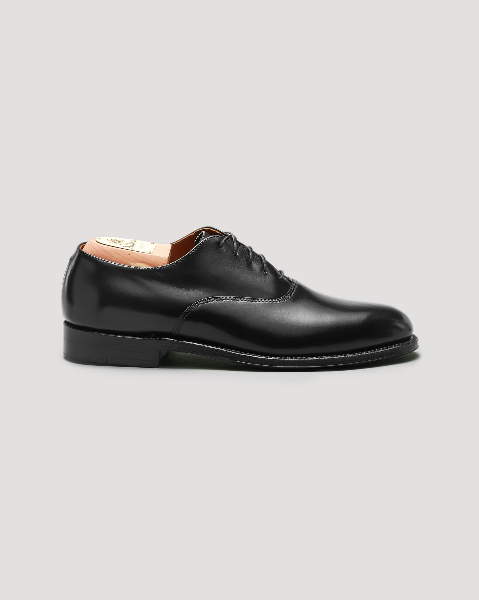 932 Plain Toe Balmoral Oxford in Black Calfskin, Aberdeen Last 9D