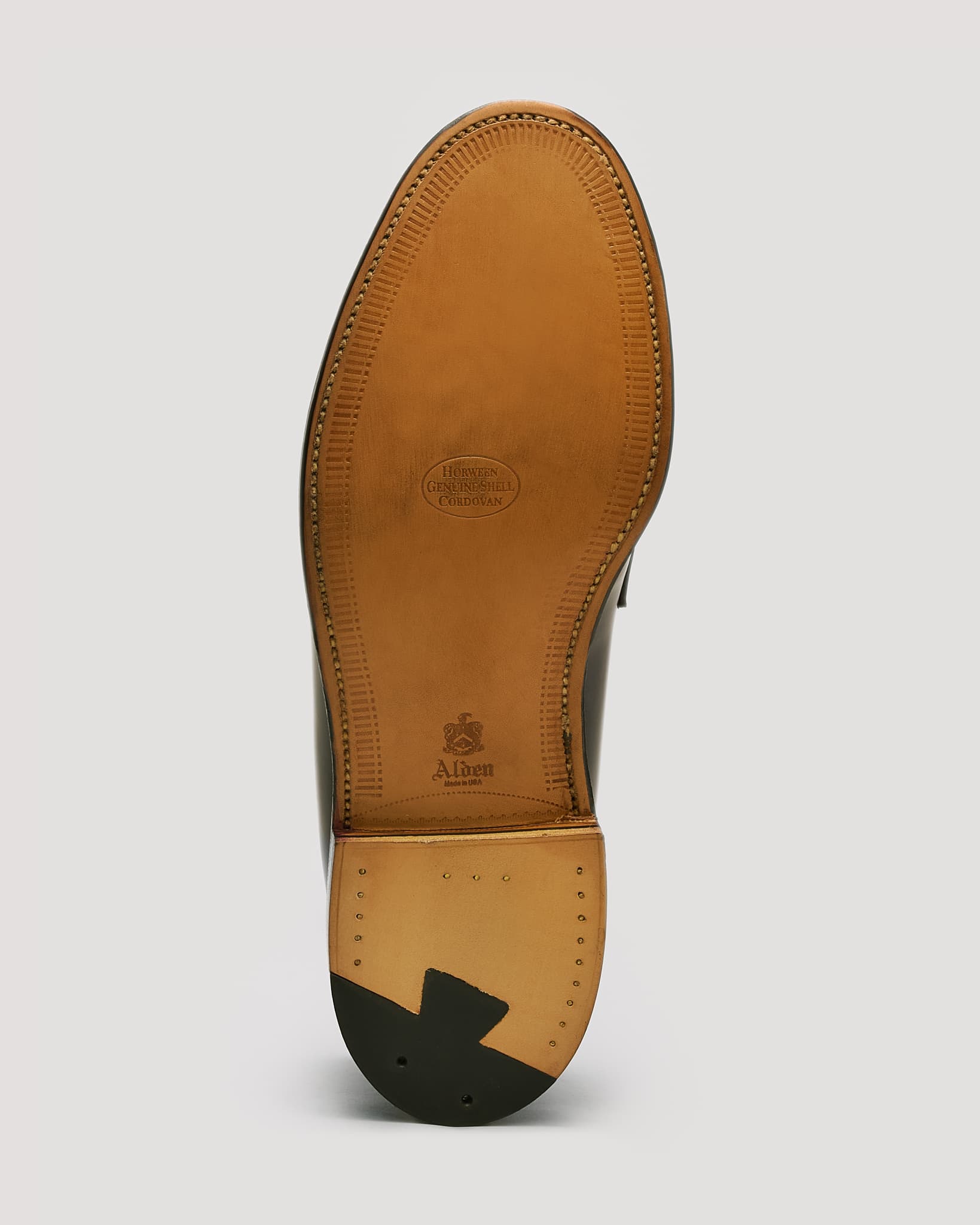 986 Leisure Handsewn Loafer in Color 8 Shell Cordovan, Van Last