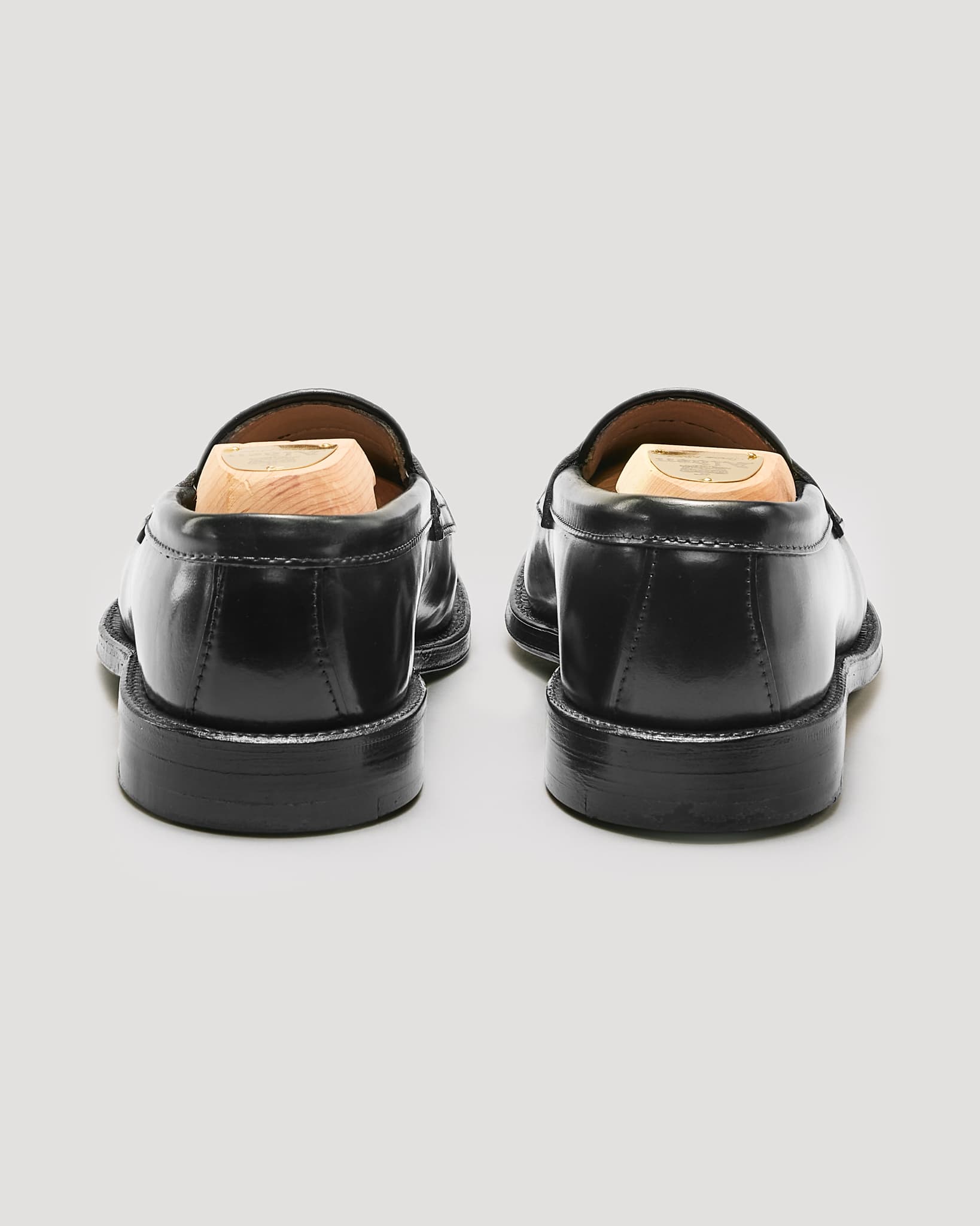 987 Leisure Handsewn Loafer in Black Shell Cordovan, Van Last