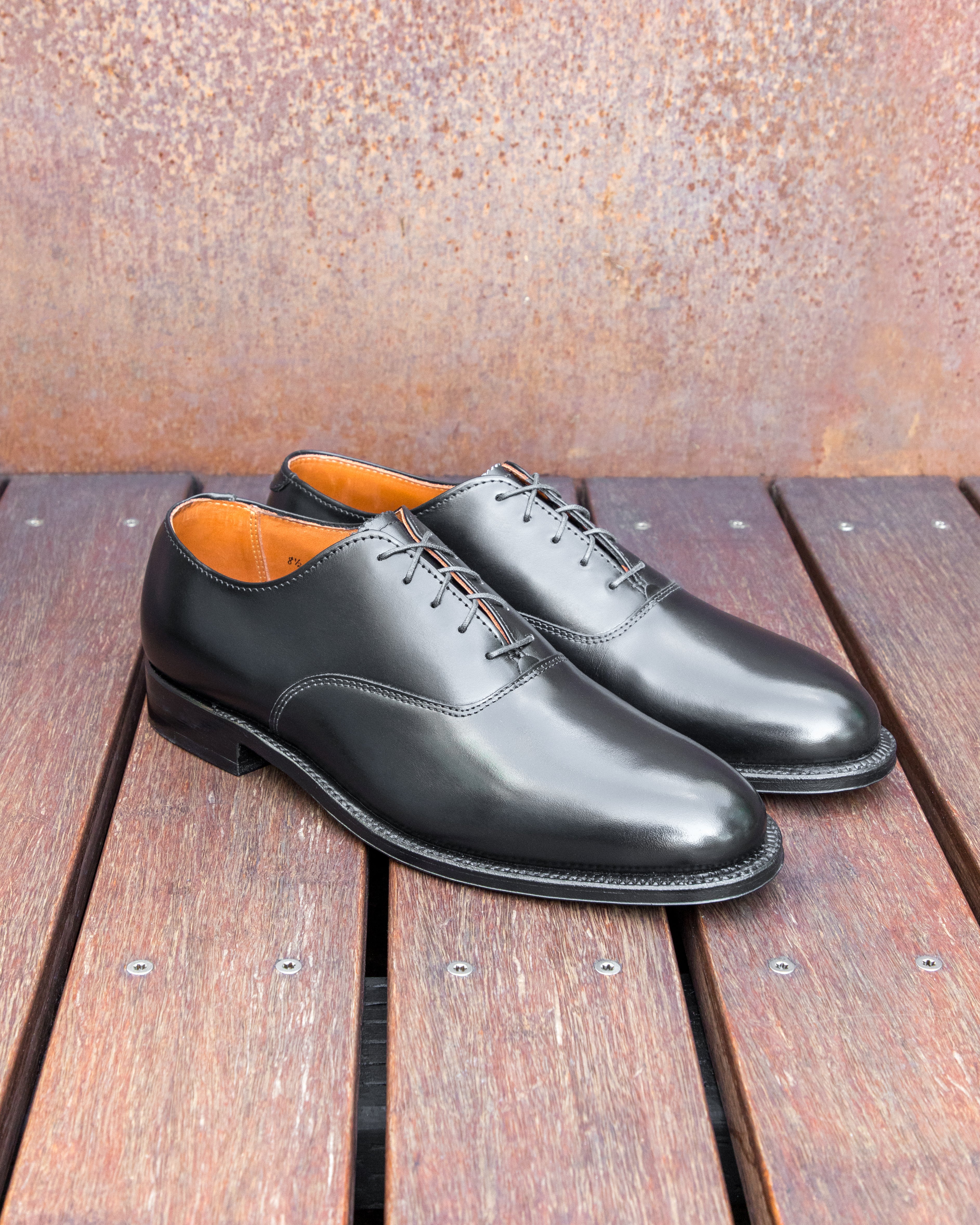 932 Plain Toe Balmoral Oxford in Black Calfskin, Aberdeen Last