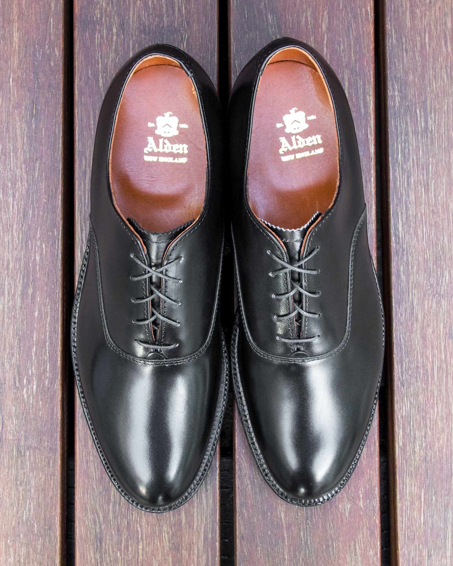 932 Plain Toe Balmoral Oxford in Black Calfskin, Aberdeen Last