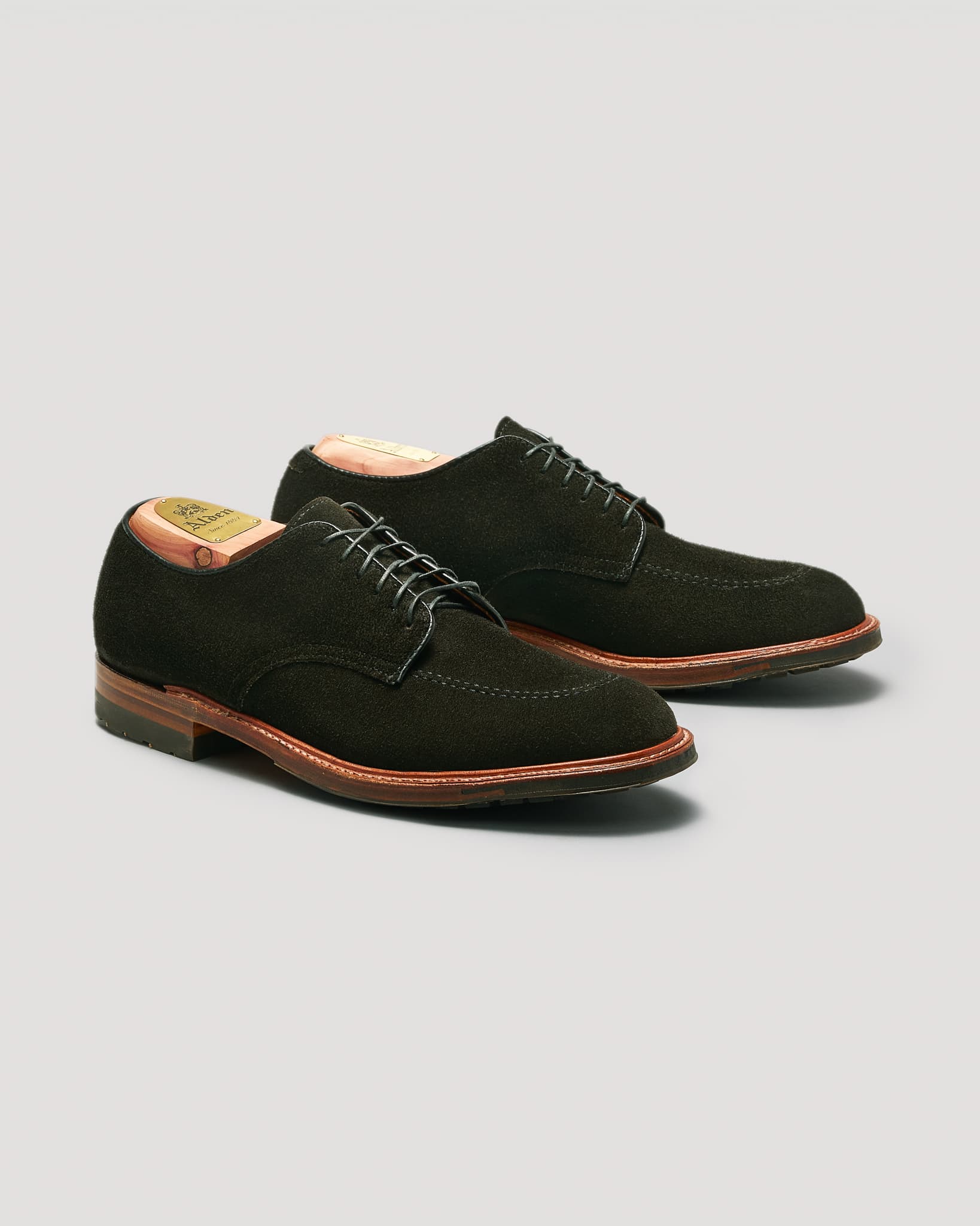 "Orcas" Indy Shoe in Earth Reverse Chamois, Trubalance Last