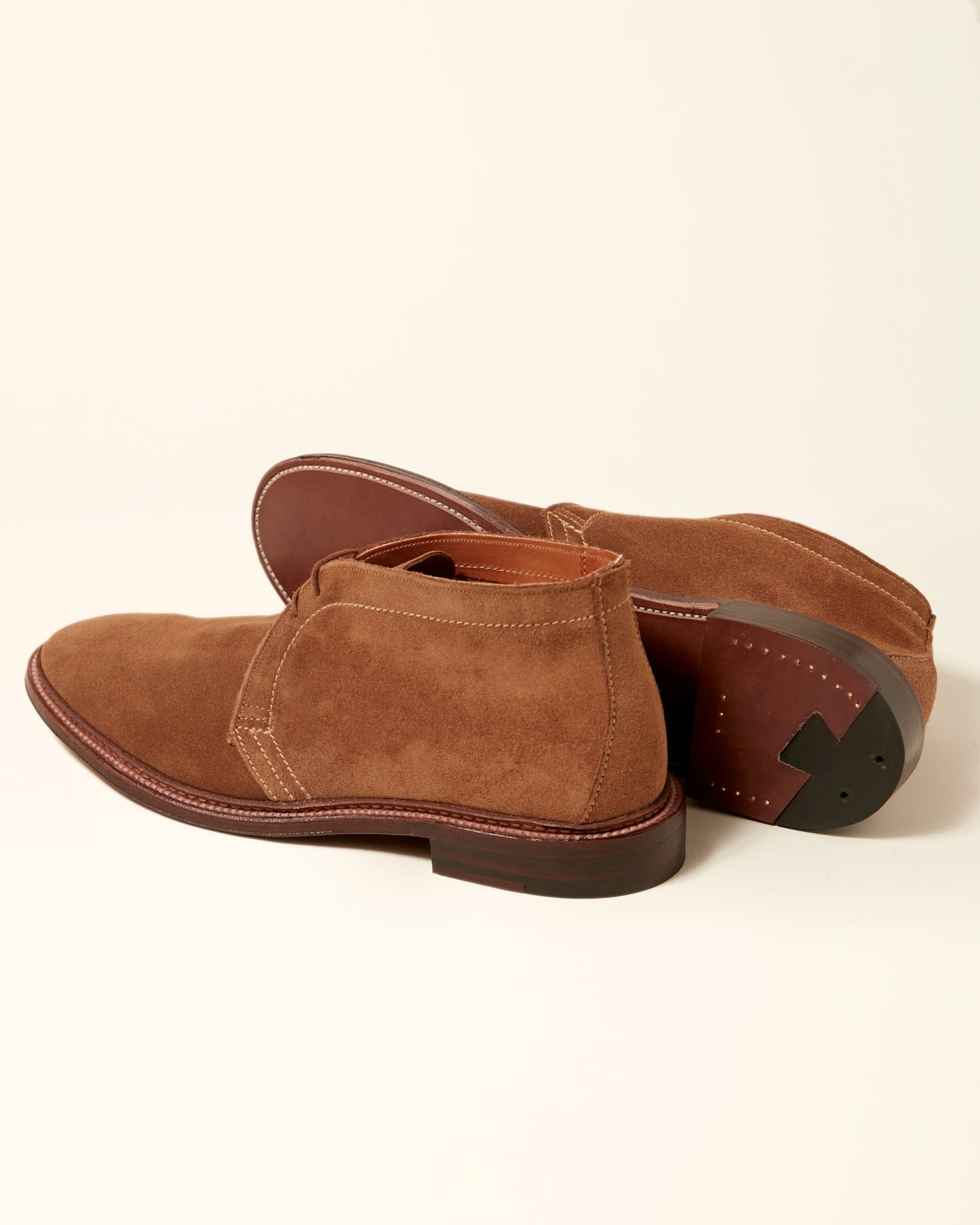 1493 Snuff Suede Unlined Chukka Boot